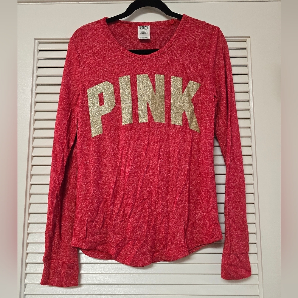 PINK Victoria's Secret - Red & Gold Long-Sleeve Sleepwear Loungewear Pajama Top